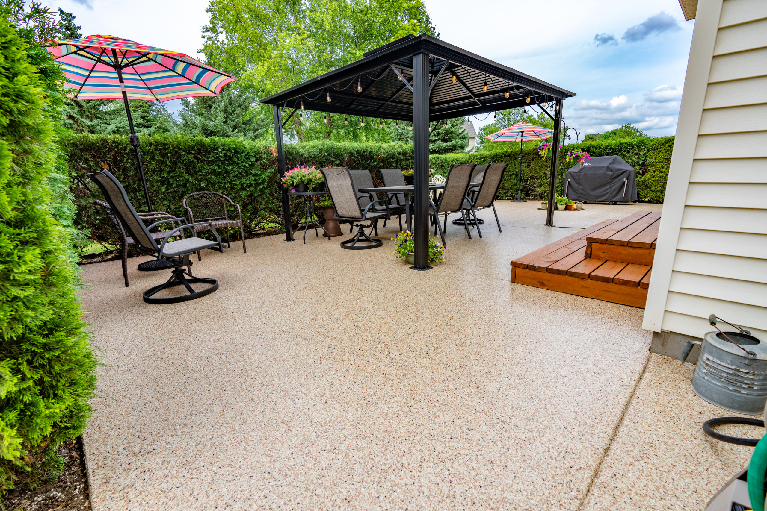 Outdoor patio with Penntek polyaspartic coating